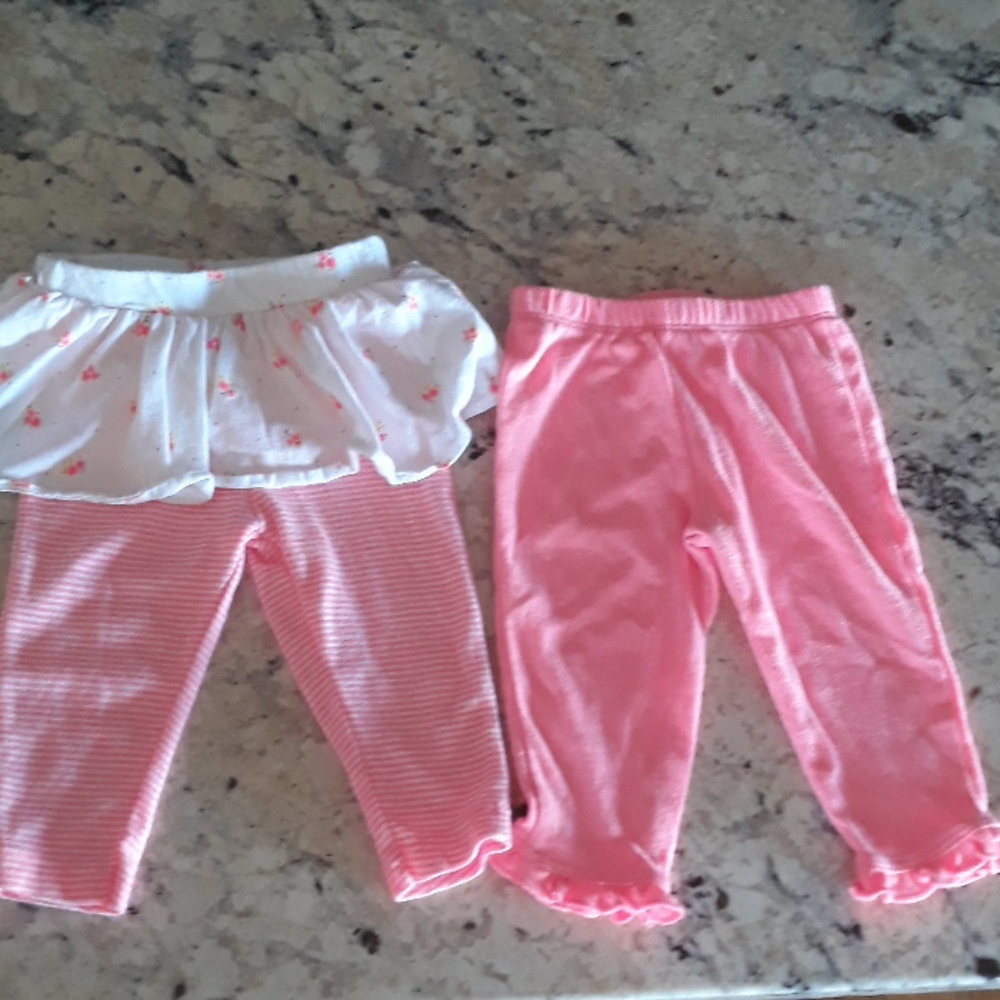 2 pairs of pants
